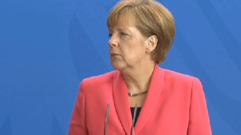 Μέρκελ: Ο Τουσκ δεν ζήτησε έκτακτη Σύνοδο Κορυφής